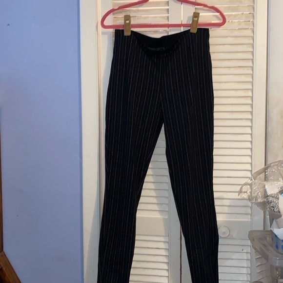 GAP charcoal gray pinstriped leggings/stretch slacks - Picture 1 of 8